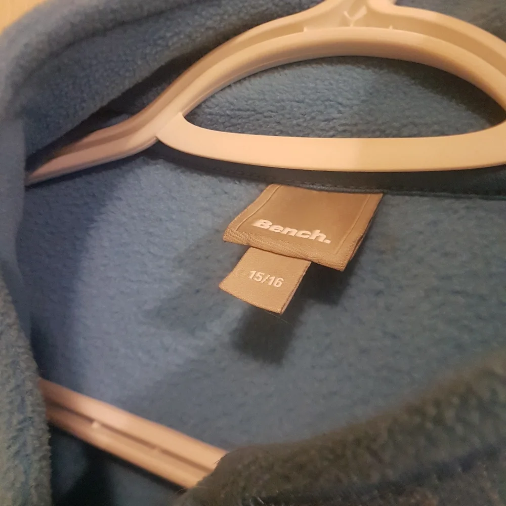 ❄ Bench. Blue Zippered Sweater Coat - Picture 12 of 13